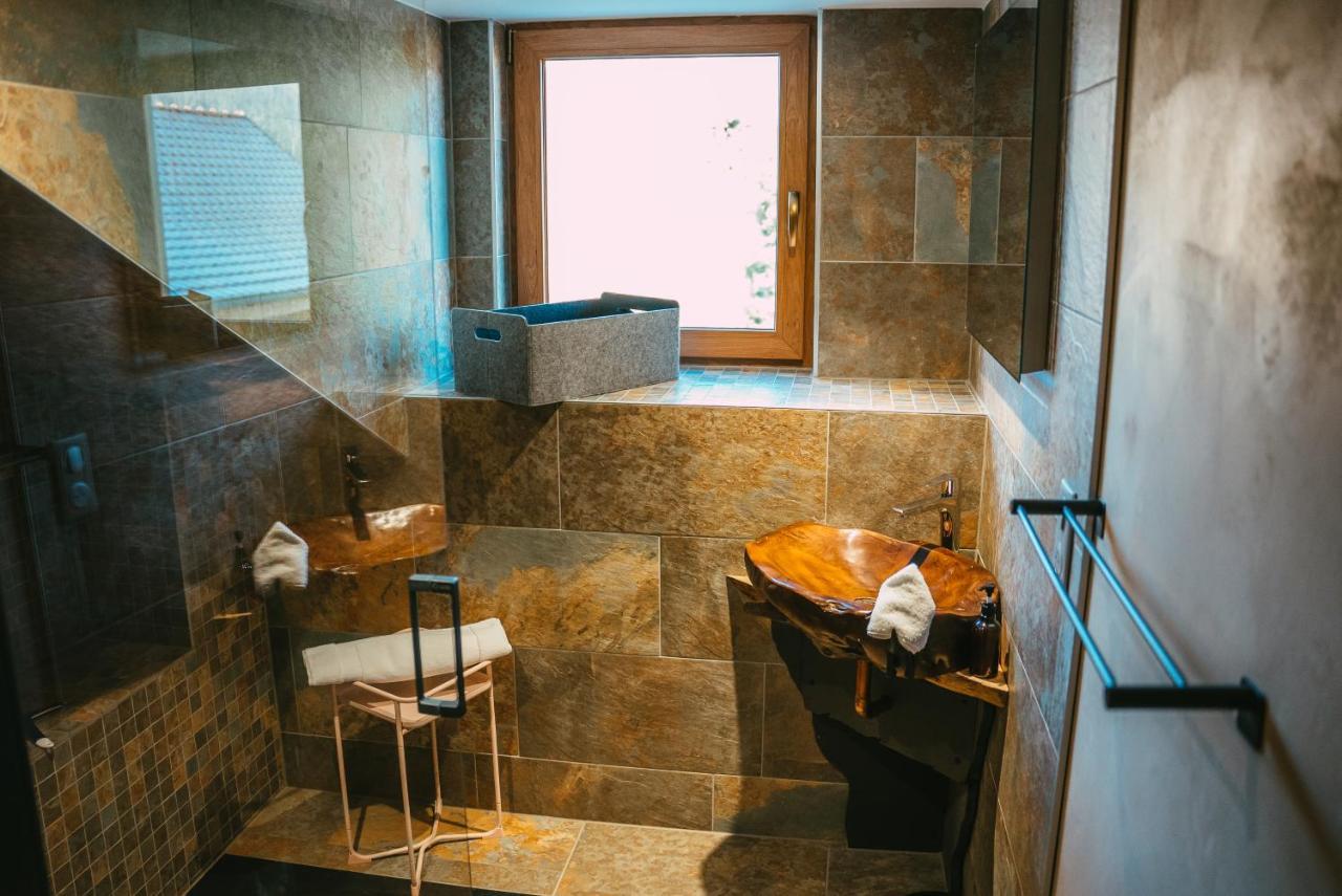 Le Grand Petit Prince - Domaine De Charme - Jacuzzis Privatifs Guebwiller Exterior foto